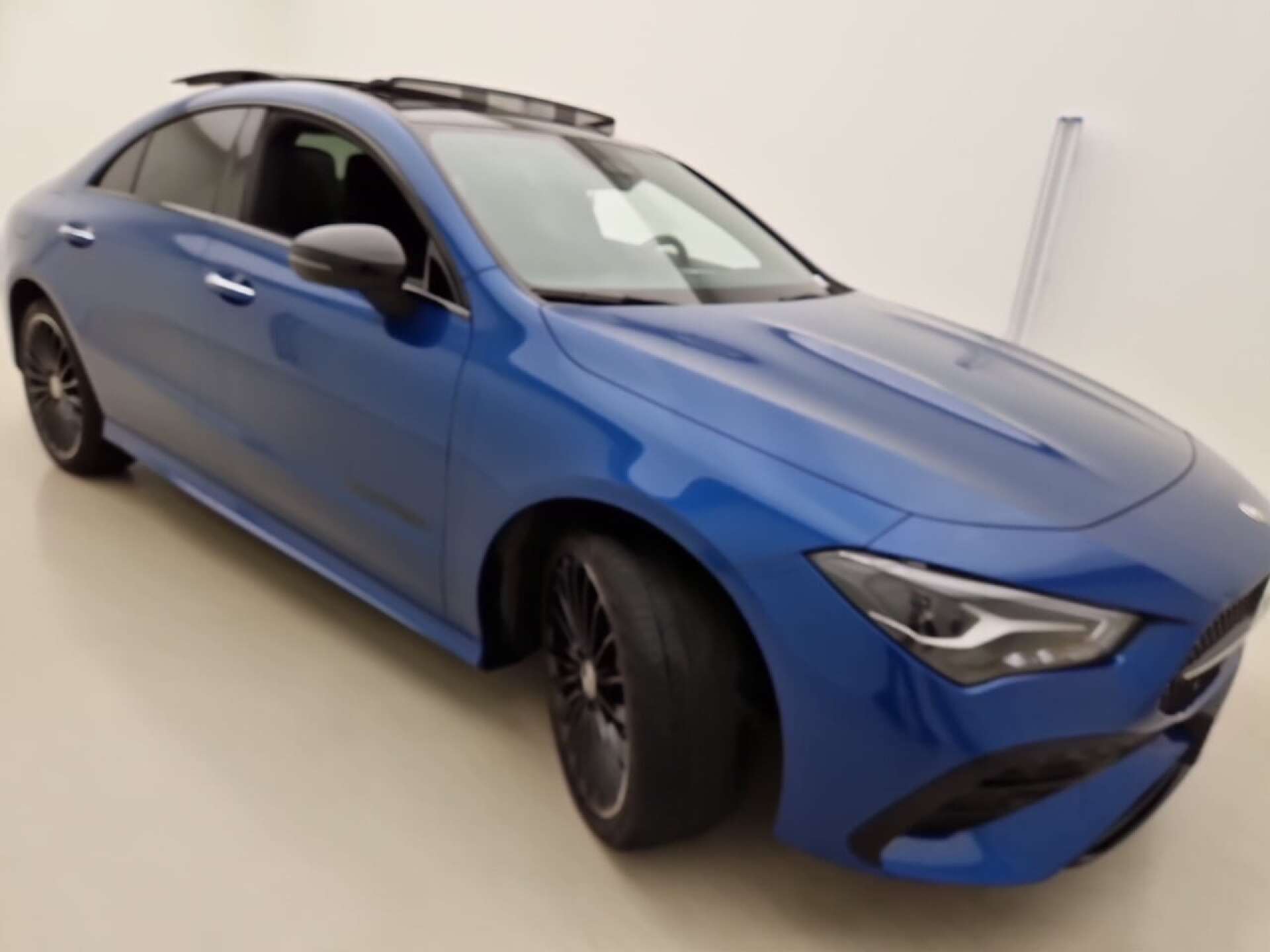 Mercedes-Benz CLA 250e AMG Line