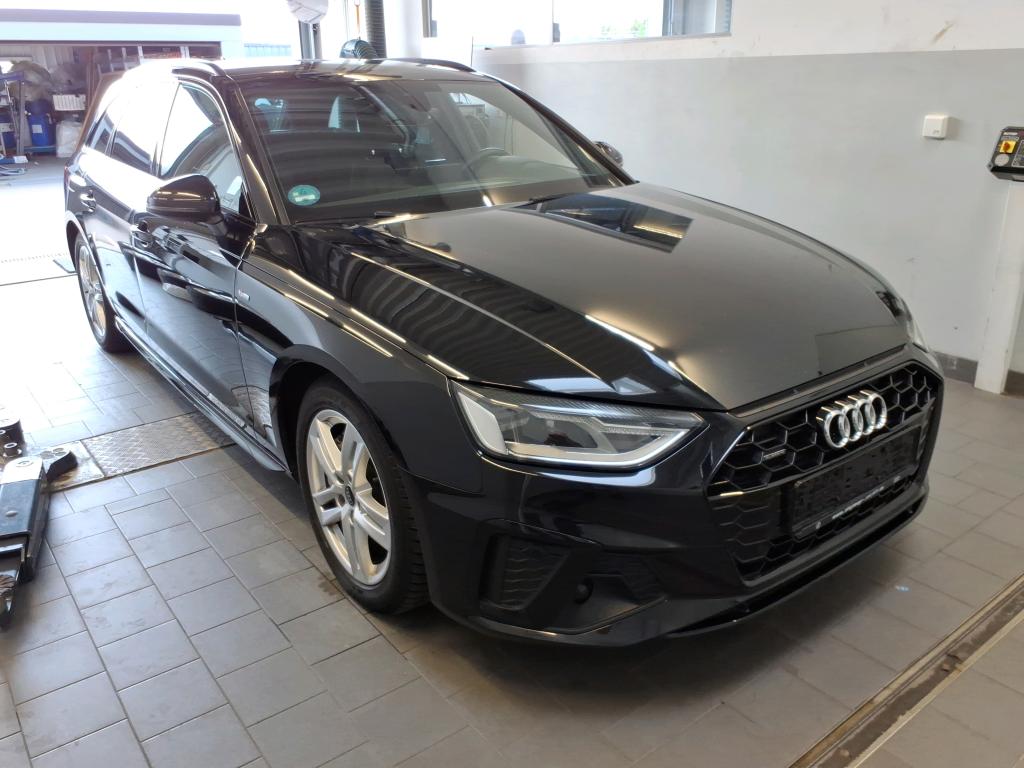 Audi A4 Avant 40 TDI S Line