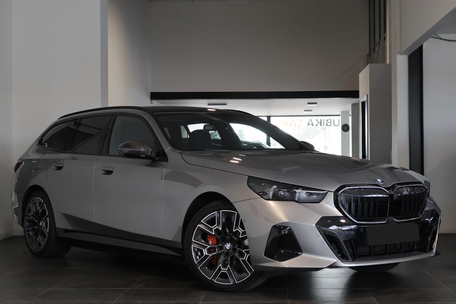 BMW 5 Series Touring 550 M Sport
