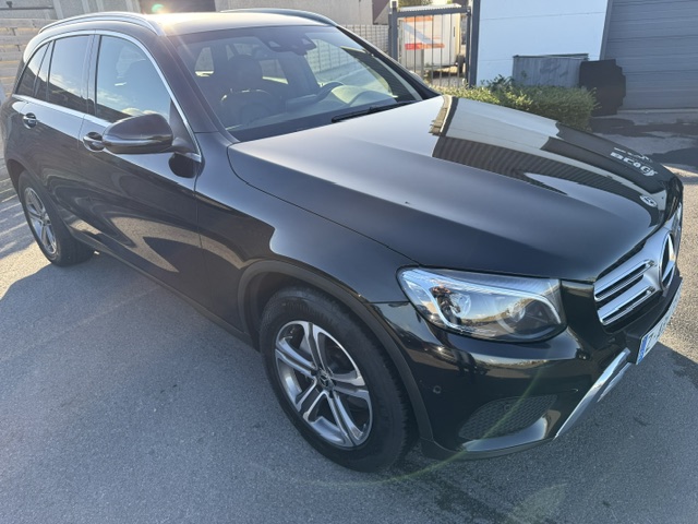 Mercedes-Benz GLC 220d AMG Line
