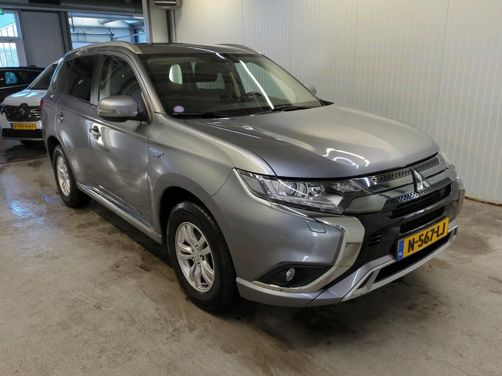 Mitsubishi Outlander 2.4 Pure