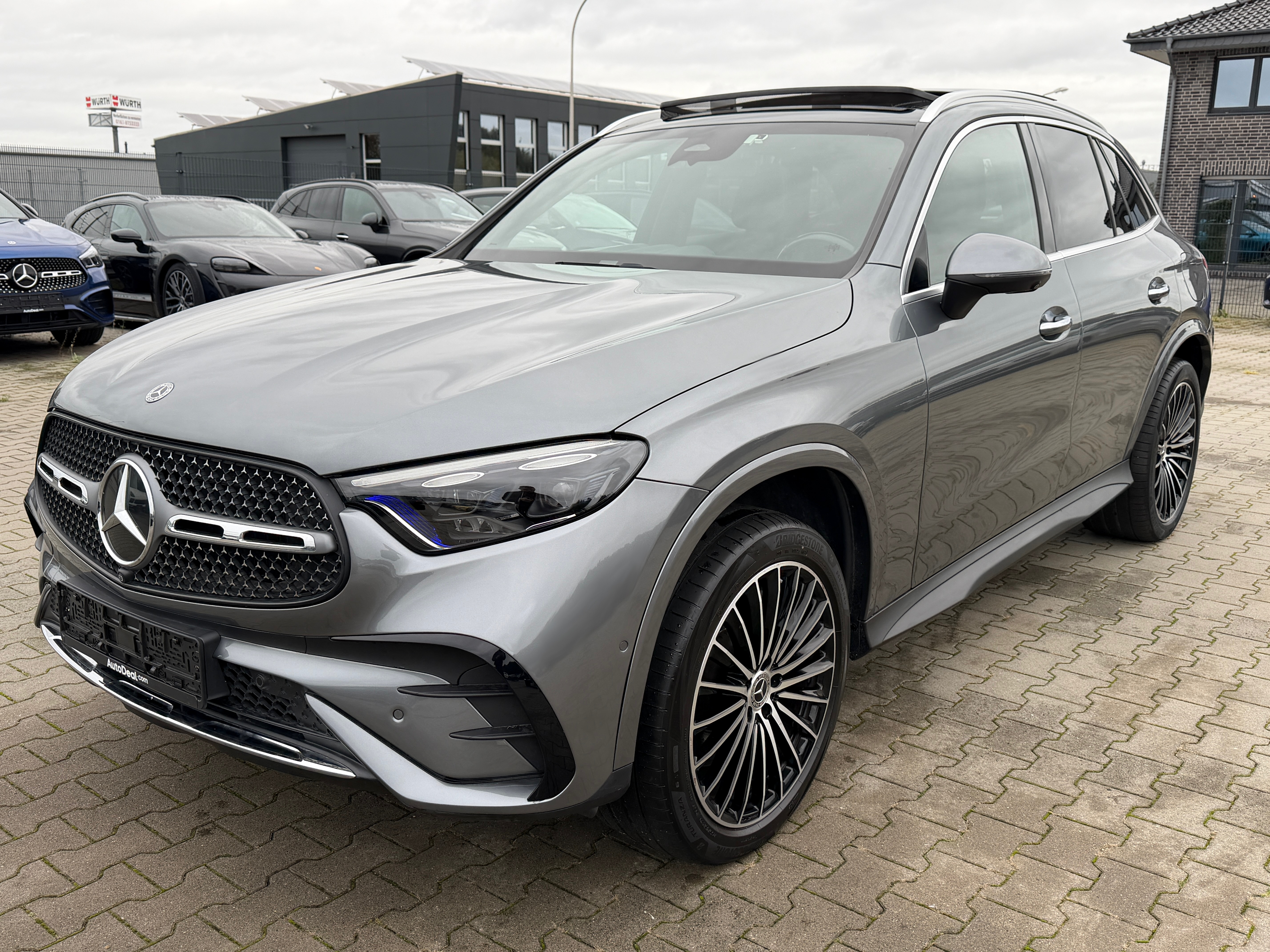 Mercedes-Benz GLC 300e AMG Line
