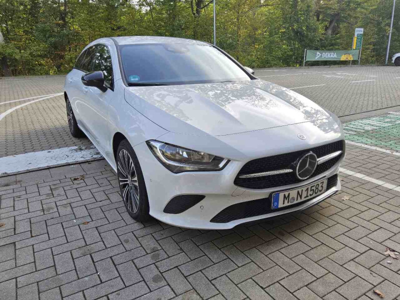 Mercedes-Benz CLA Shooting Brake 200d Progressive