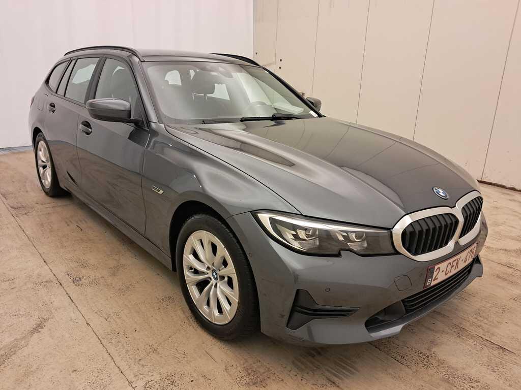 BMW 3 Series Touring 330e