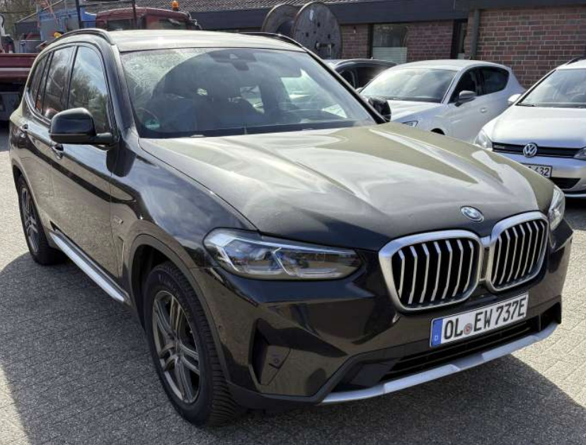 BMW X3 30e
