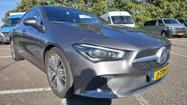 Mercedes-Benz CLA 220