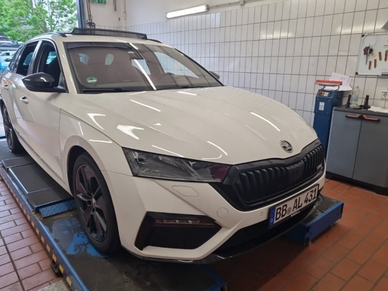 Škoda Octavia Combi 2.0 TSI