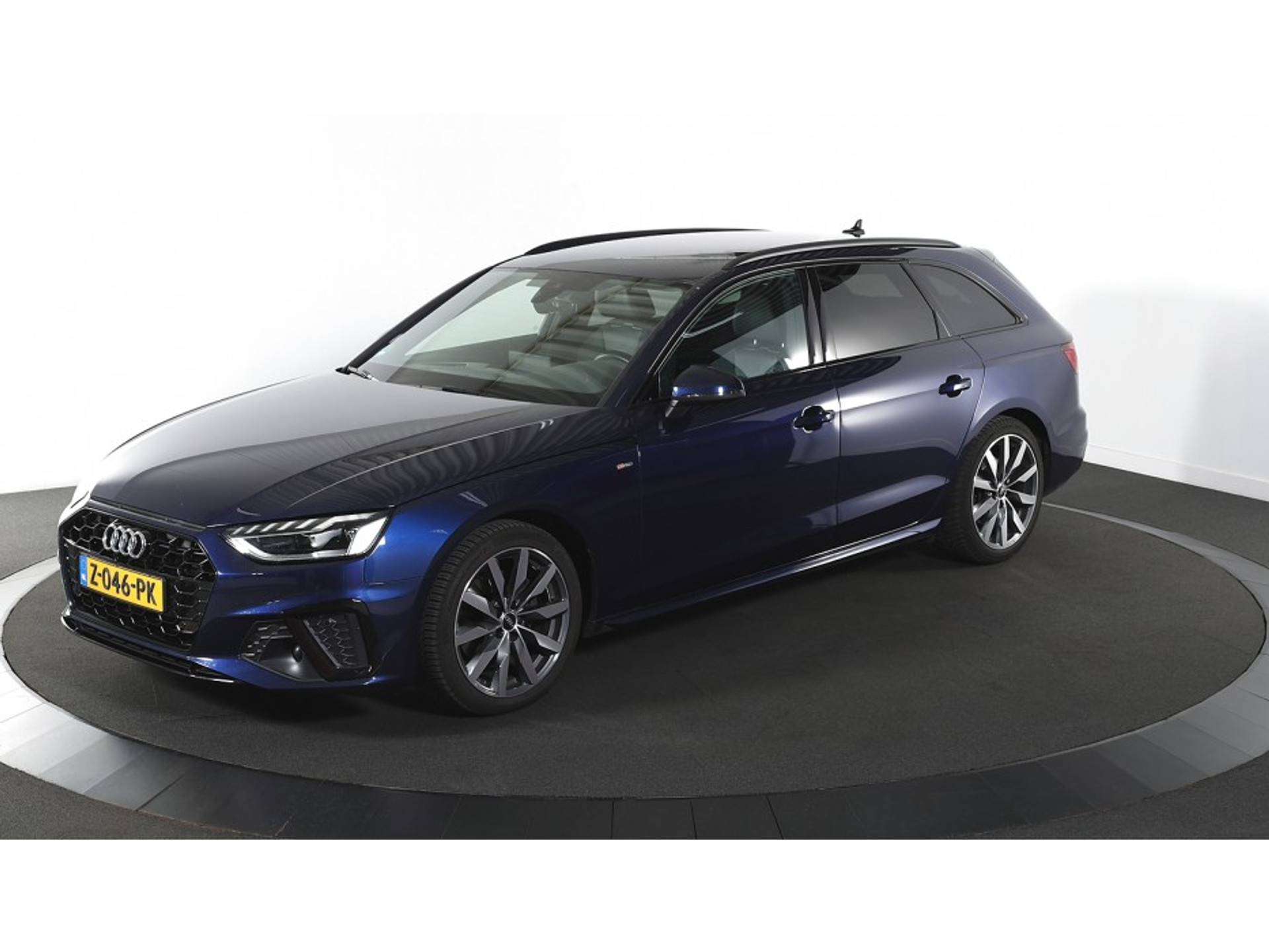 Audi A4 Avant 35 TFSI S Edition Competition