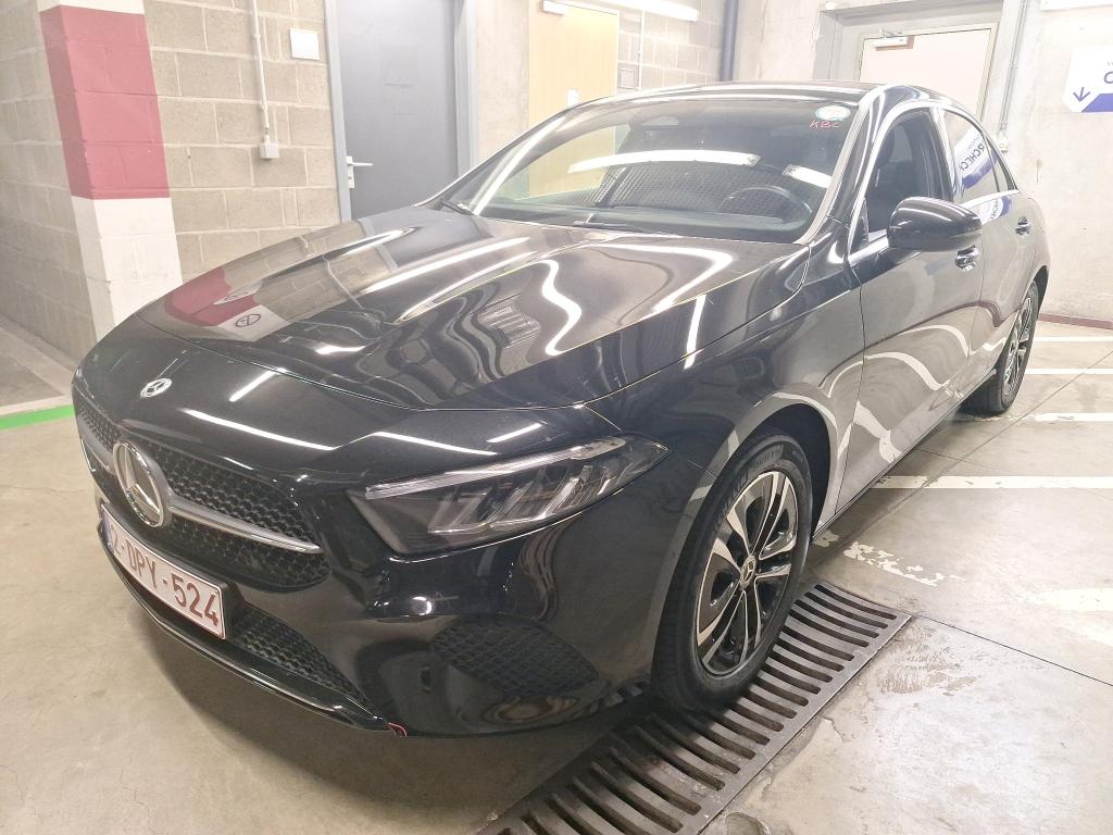 Mercedes-Benz A 250e Business Line