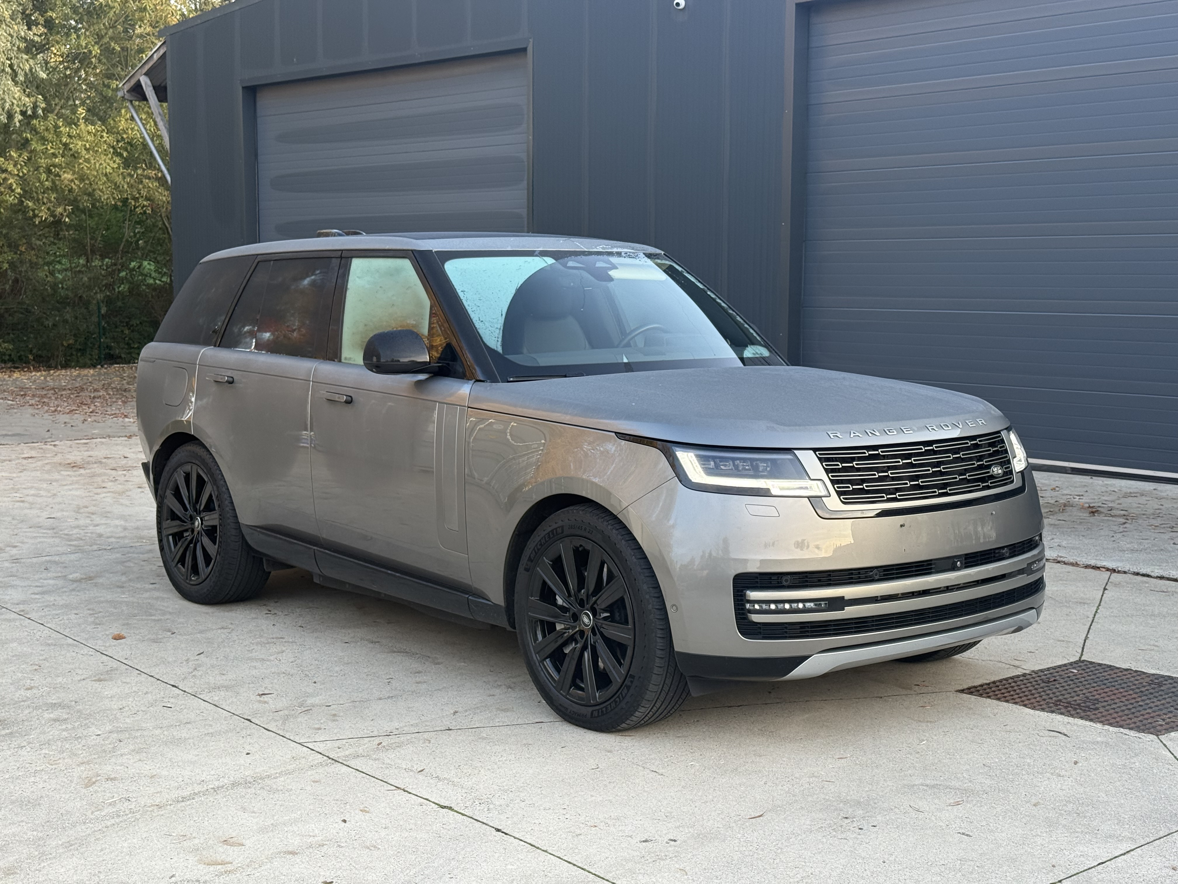 Land Rover Range Rover P440e