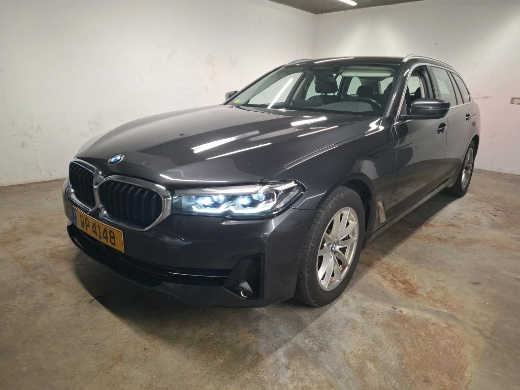BMW 5 Series Touring 520d Lounge