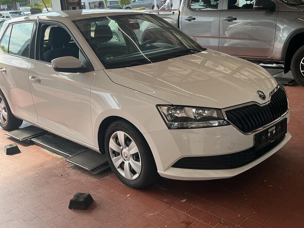 Skoda Fabia 1.0 MPI Cool plus