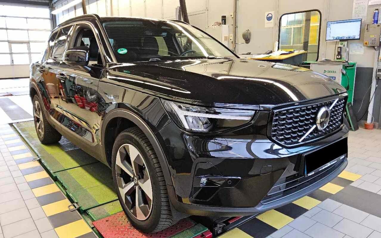 Volvo XC40 B4 Plus Dark