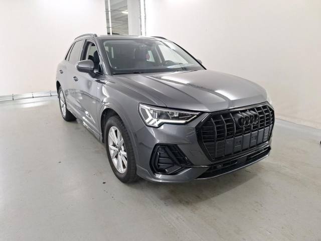 Audi Q3 45 TFSIe S Line
