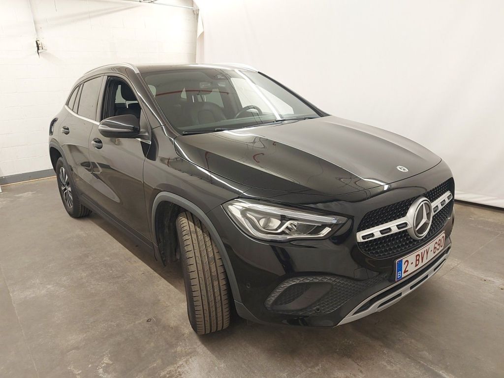 Mercedes-Benz GLA 250e Luxury
