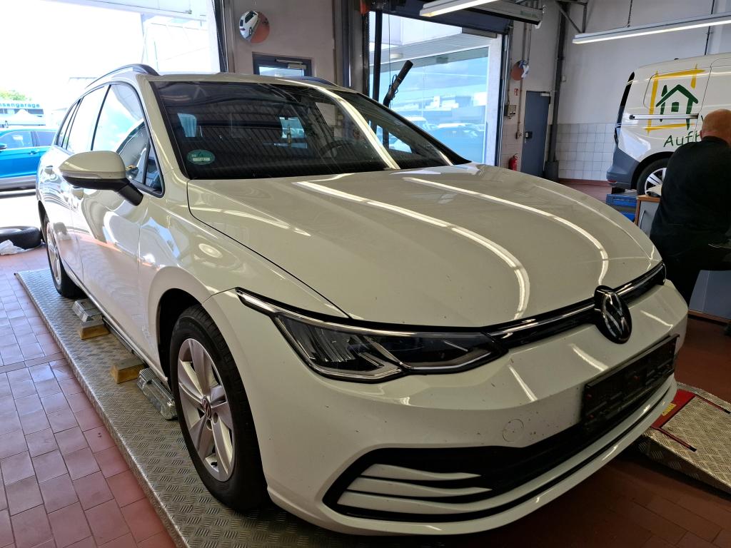 Volkswagen Golf Variant 1.5 eTSI Life