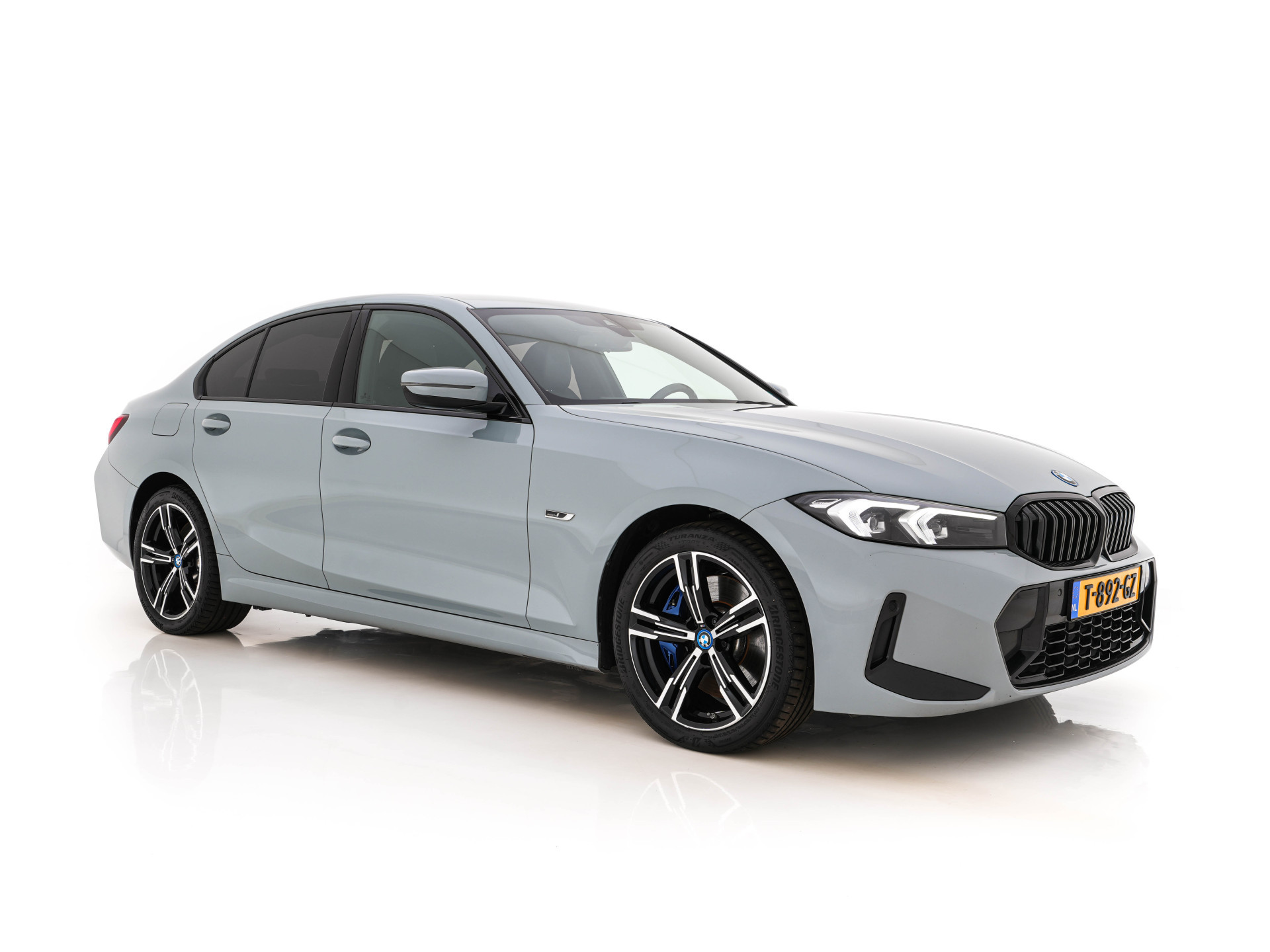 BMW 3 Series 320e