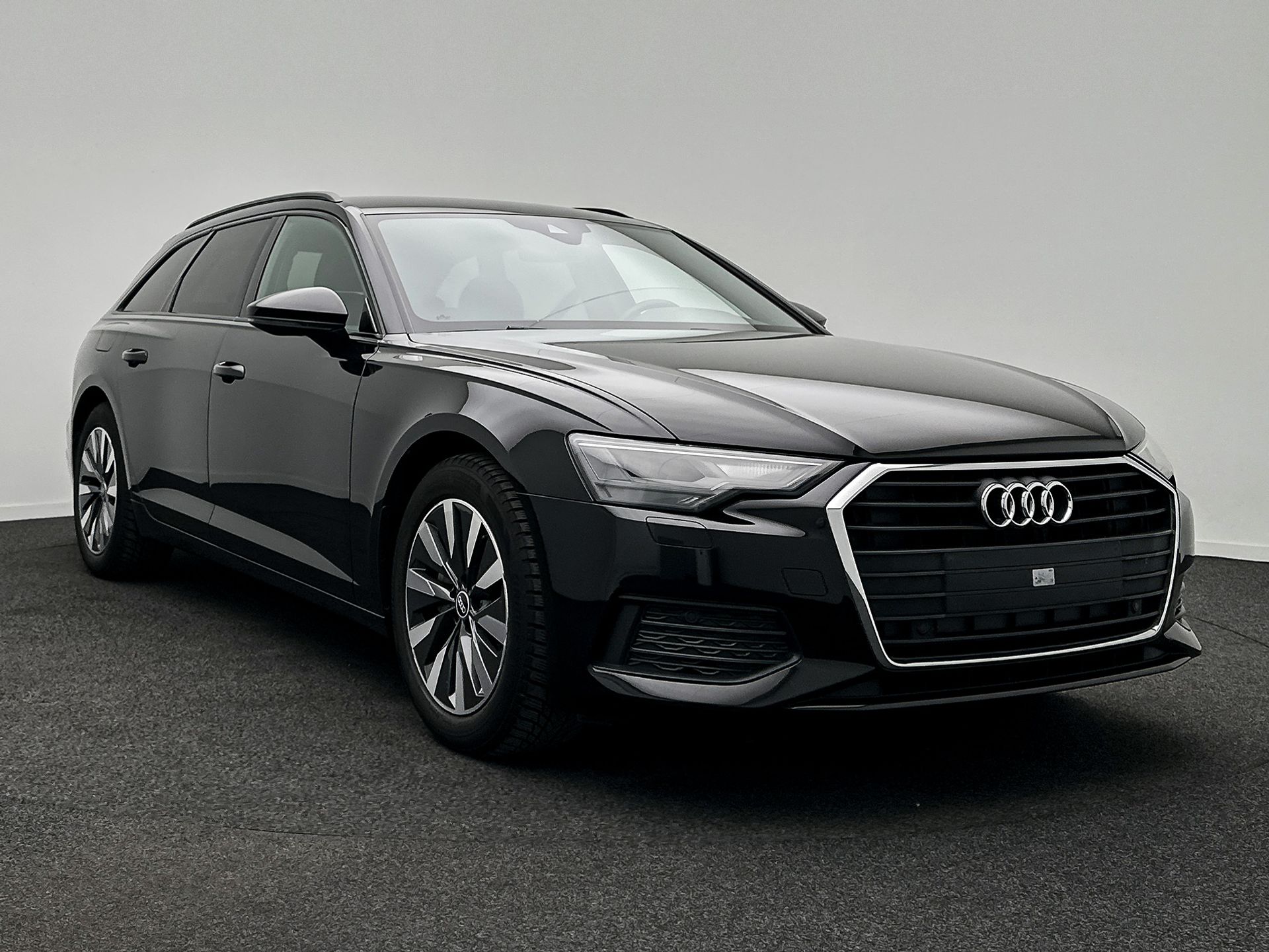 Audi A6 Avant 35 TDI Attraction