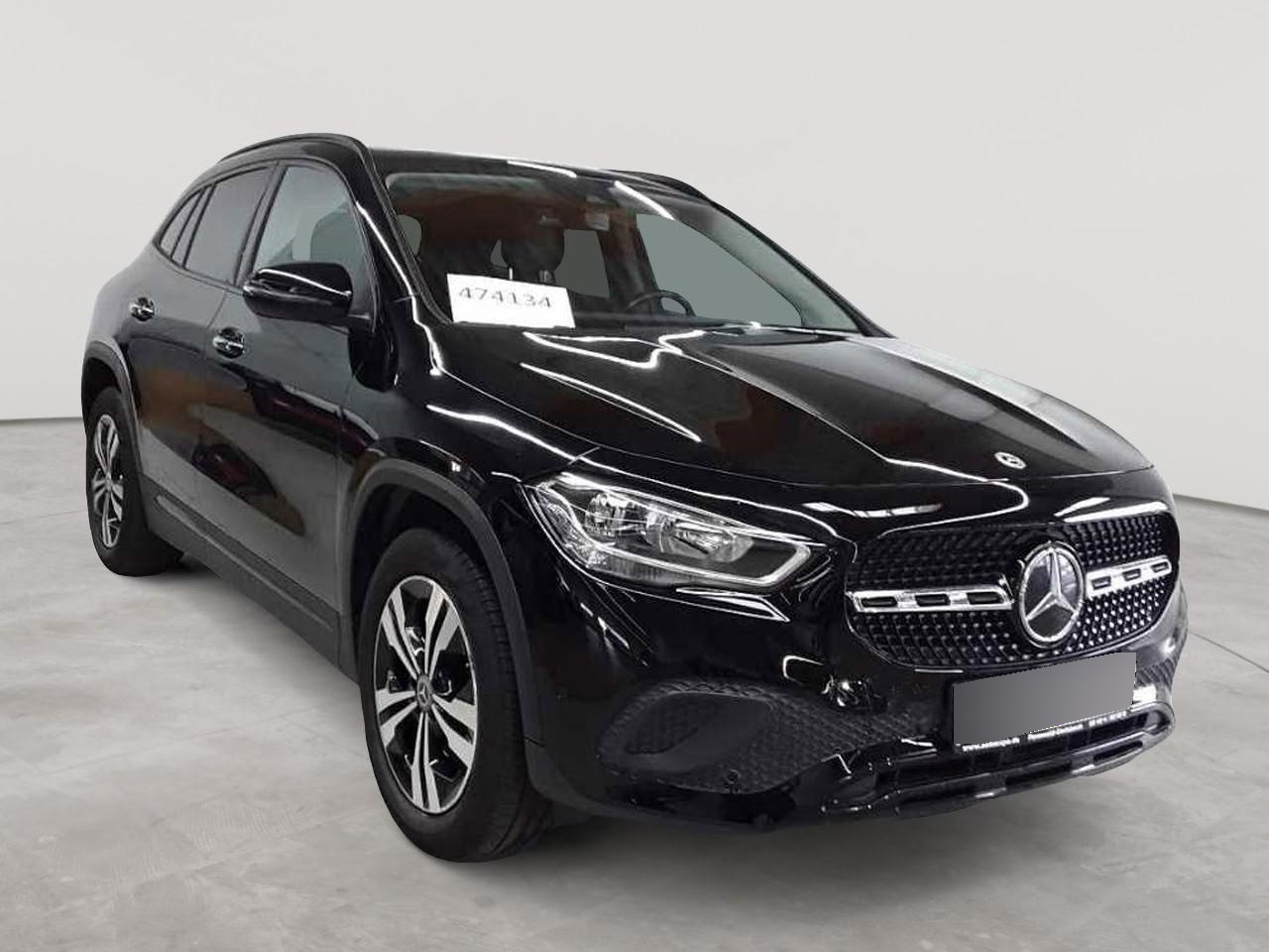 Mercedes-Benz GLA 200 progressive