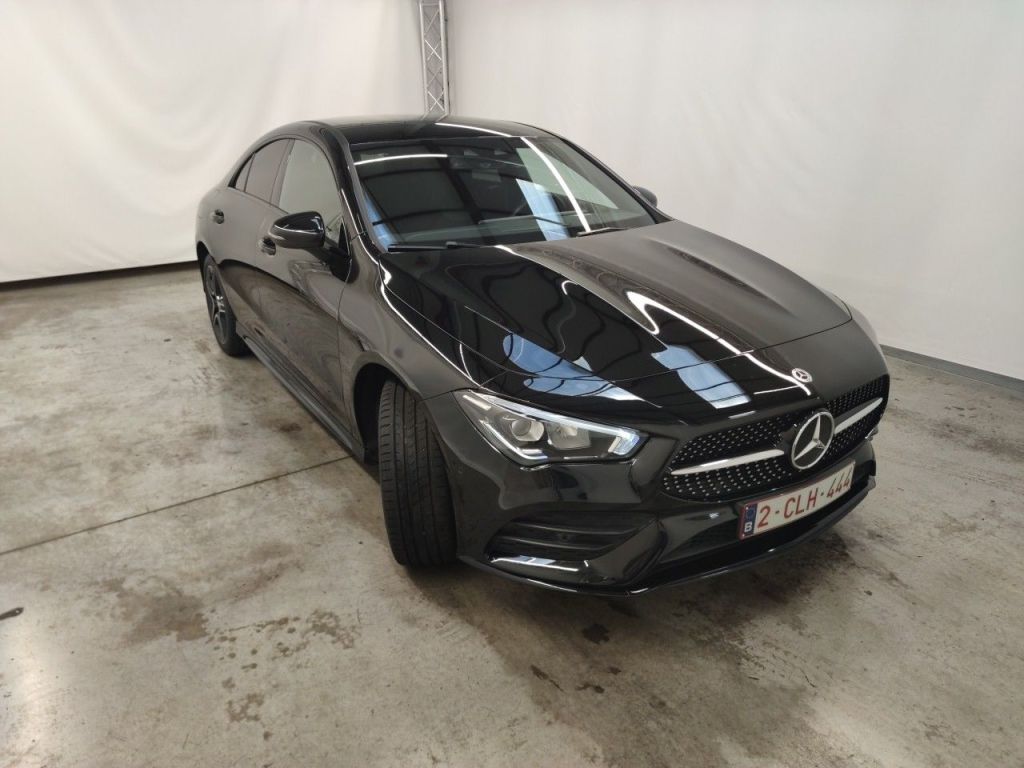 Mercedes-Benz CLA 250e AMG Line
