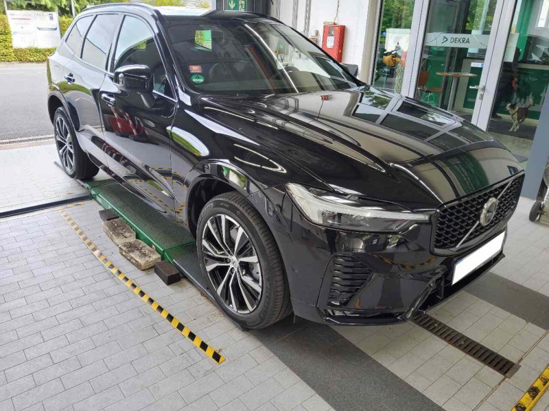 Volvo XC60 B5 Ultra Dark