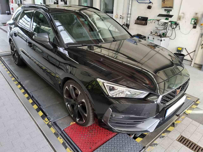 Cupra Leon Sportstourer 2.0 TSI VZ
