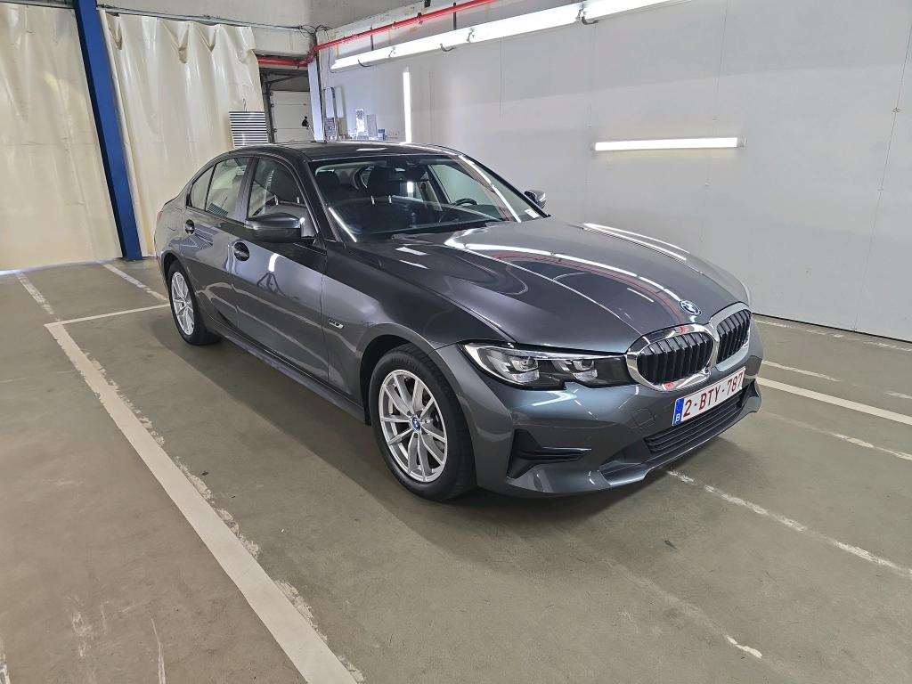 BMW 3 Series 320e Business