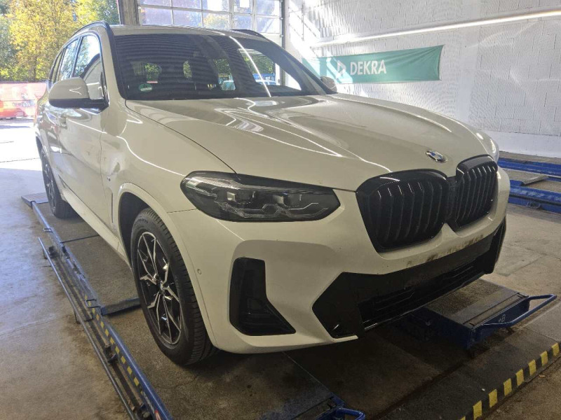 BMW X3 20i
