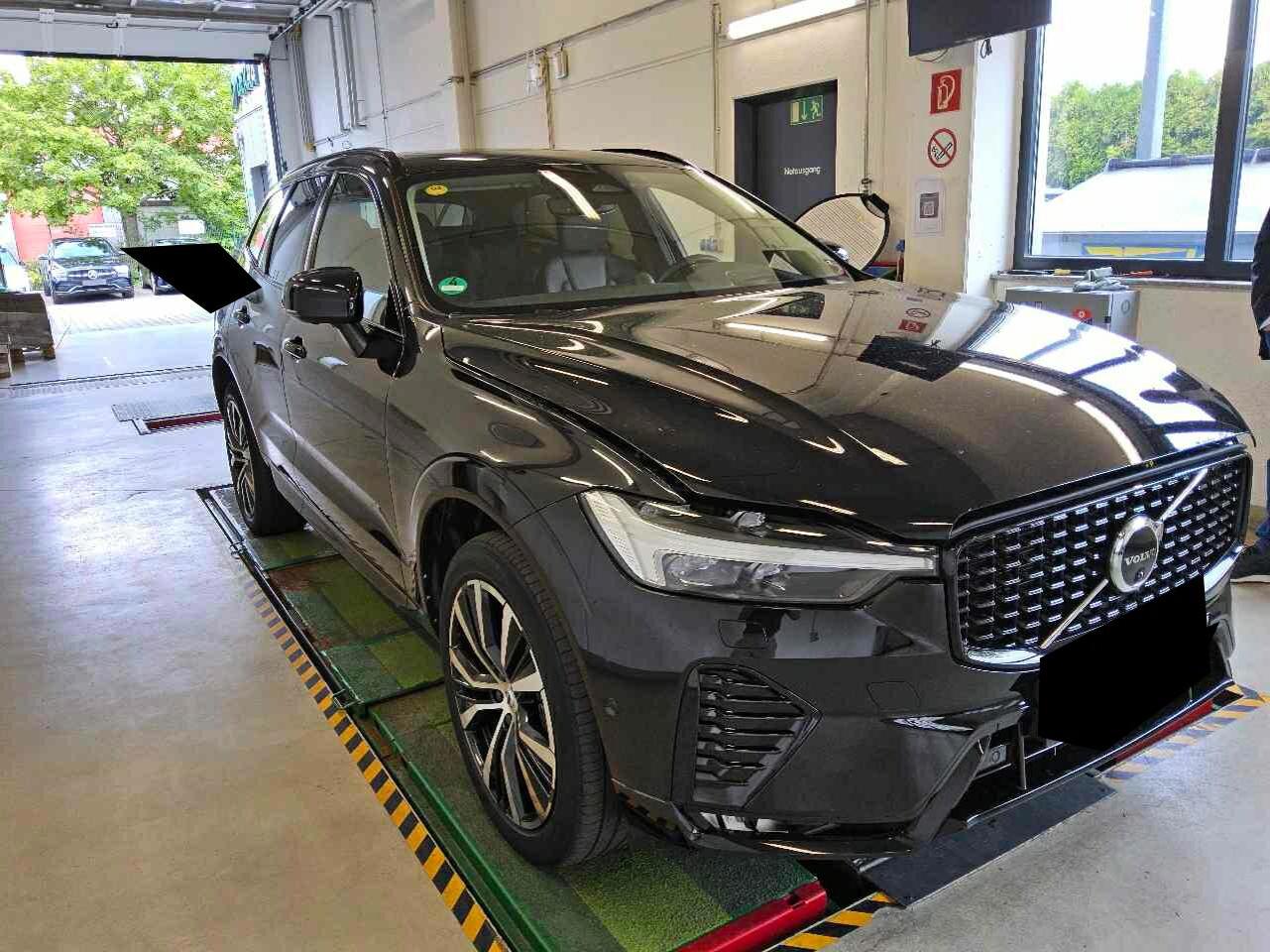Volvo XC60 B5 Ultimate Dark