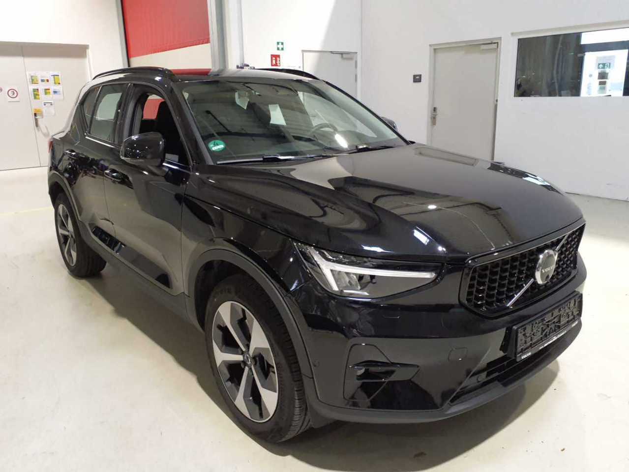 Volvo XC40 B4 Plus Dark