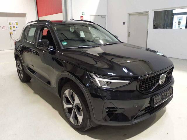 Volvo XC40 B4 Plus Dark