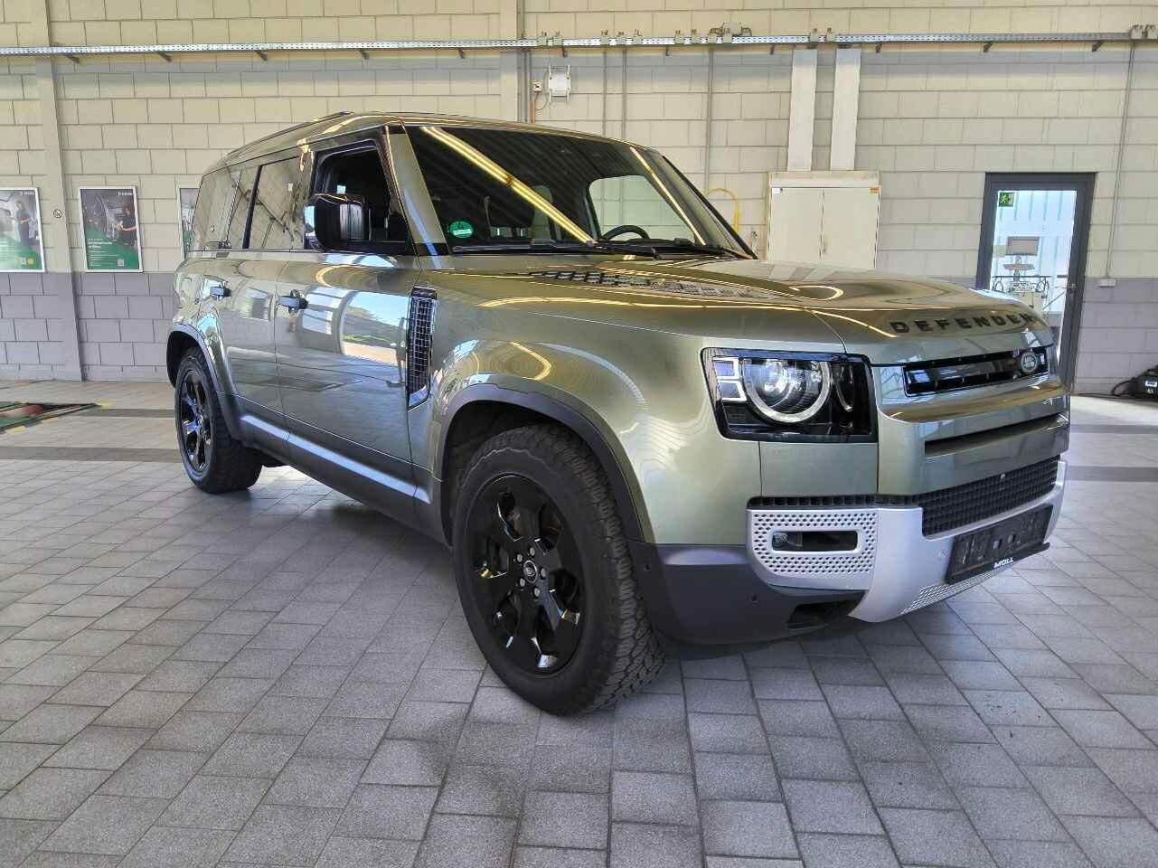 Land Rover Defender 110 P400e