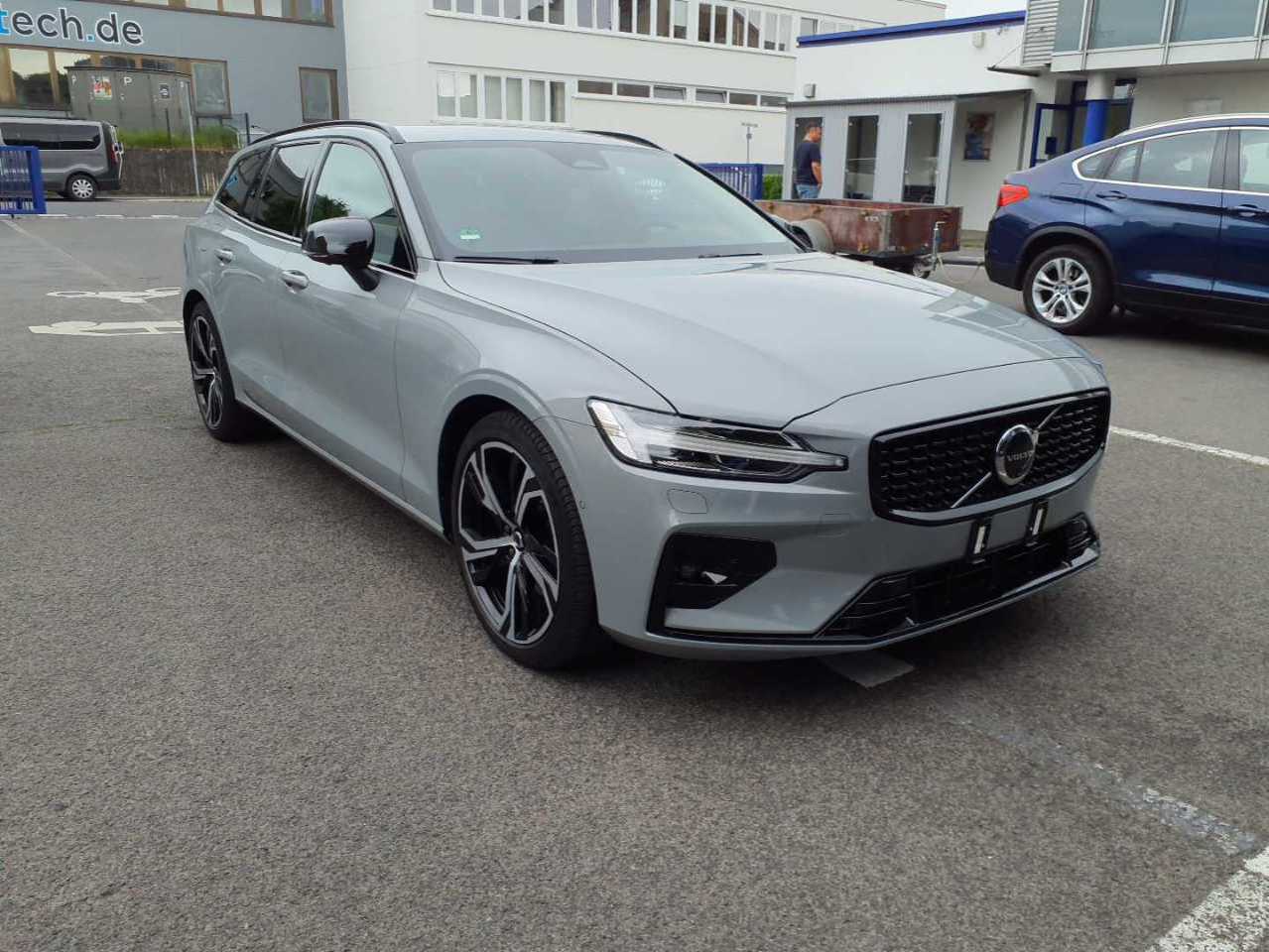 Volvo V60 B4 Plus Dark