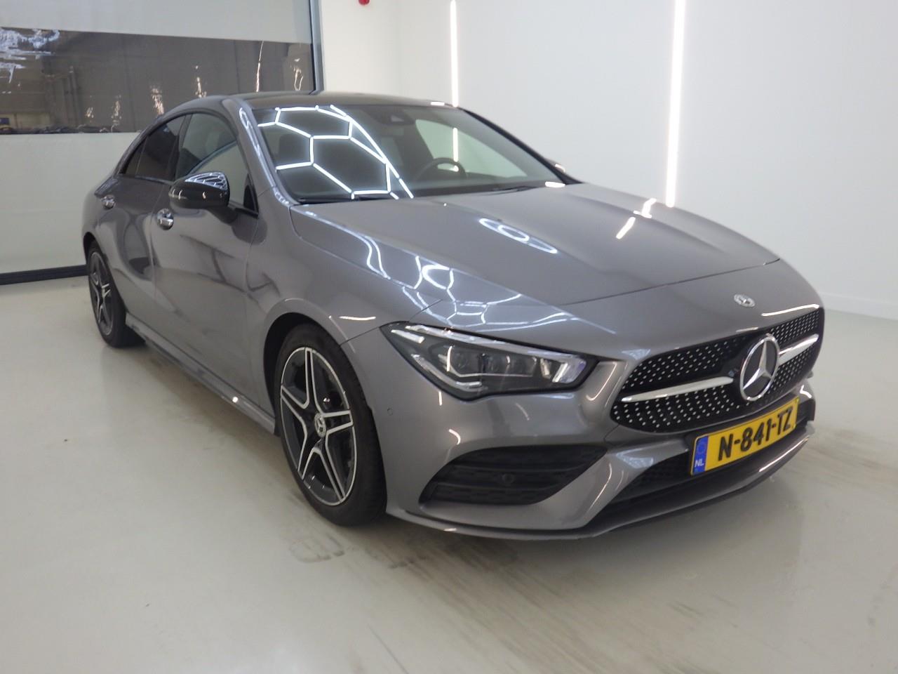 Mercedes-Benz CLA 200 Business Solution AMG