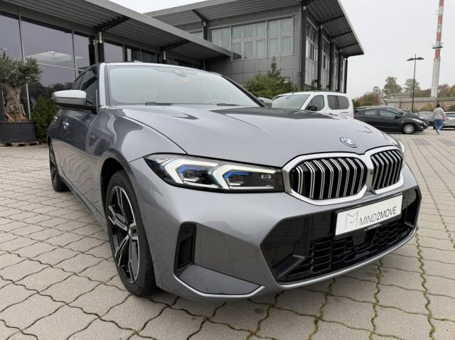 BMW 3 Series 330e M Sport