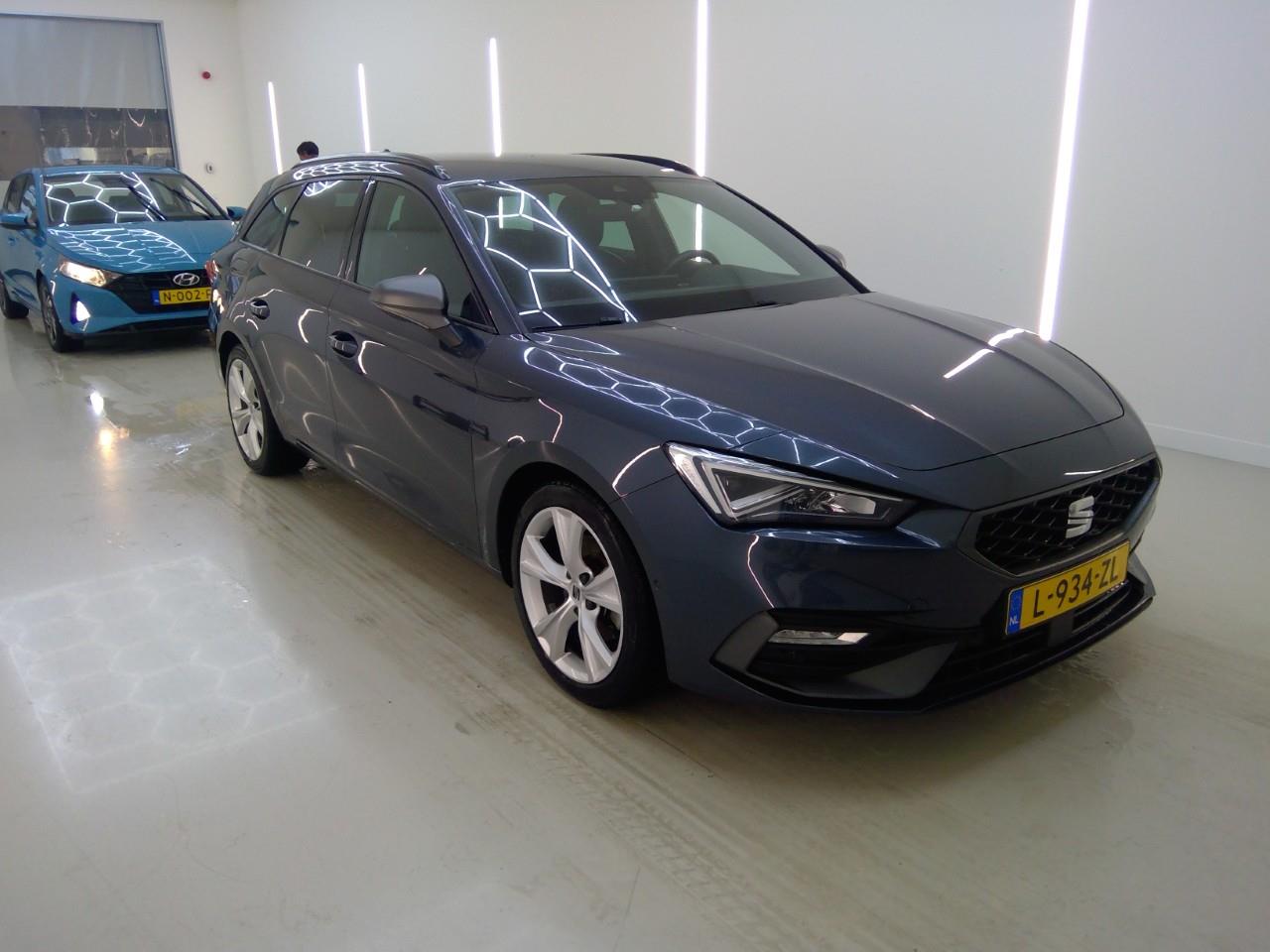 SEAT Leon Sportstourer 1.5 eTSI FR Business Intense