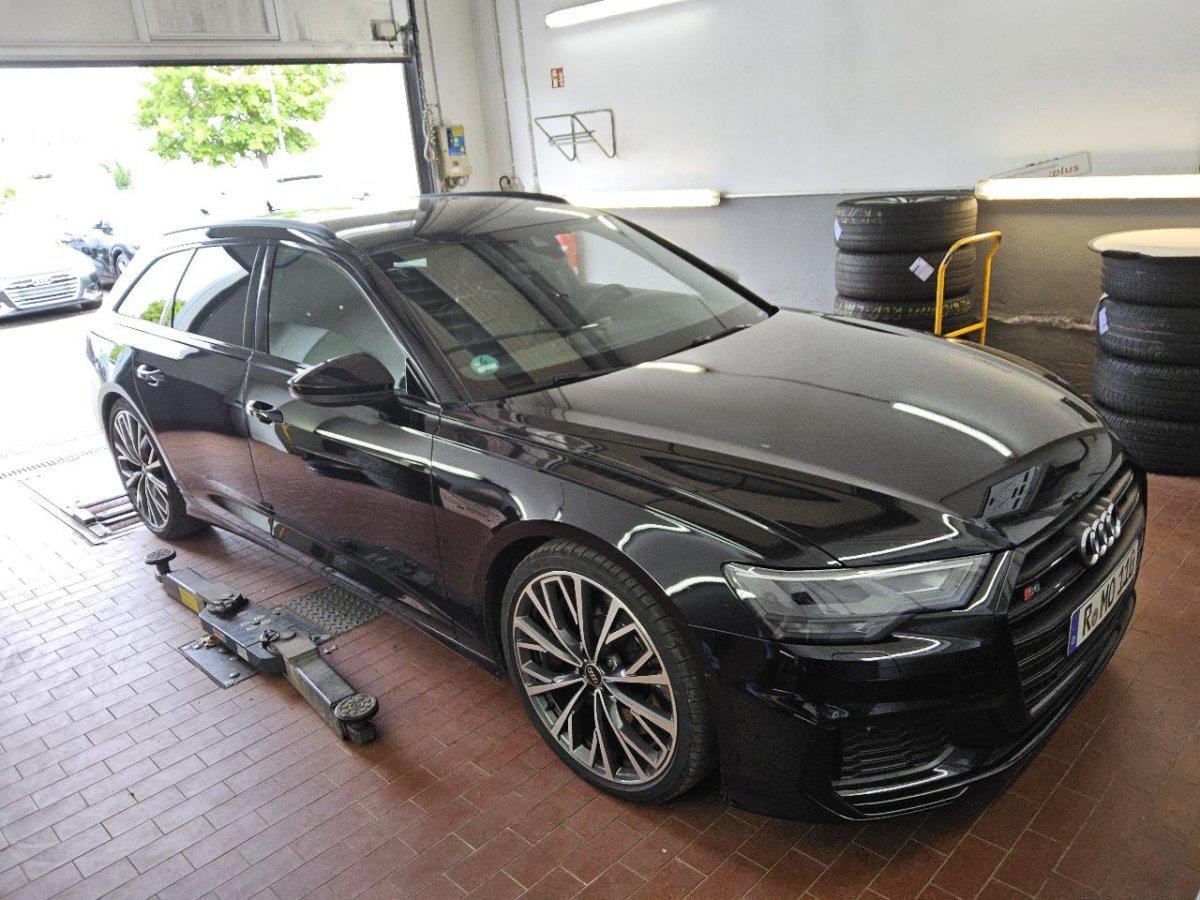 Audi S6 Avant 3.0