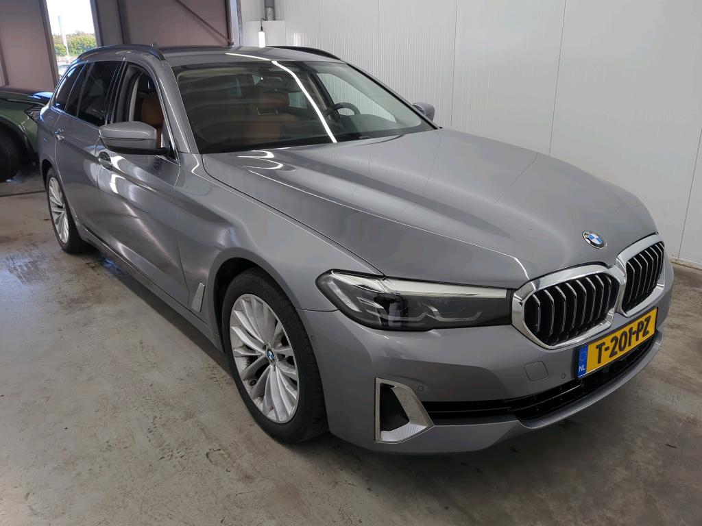 BMW 5 Series Touring 520i Business