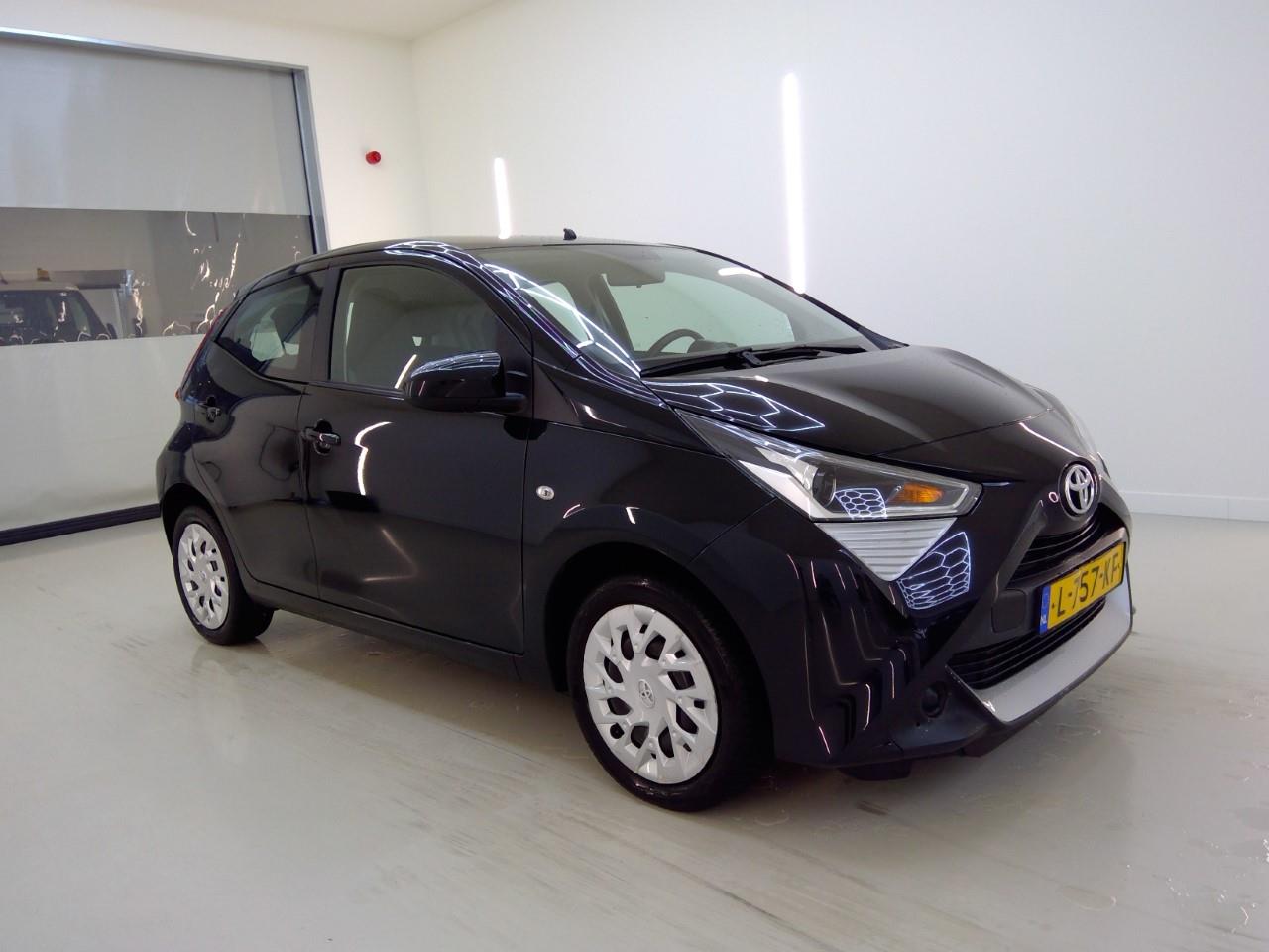 Toyota Aygo 1.0 VVT-i X-Play