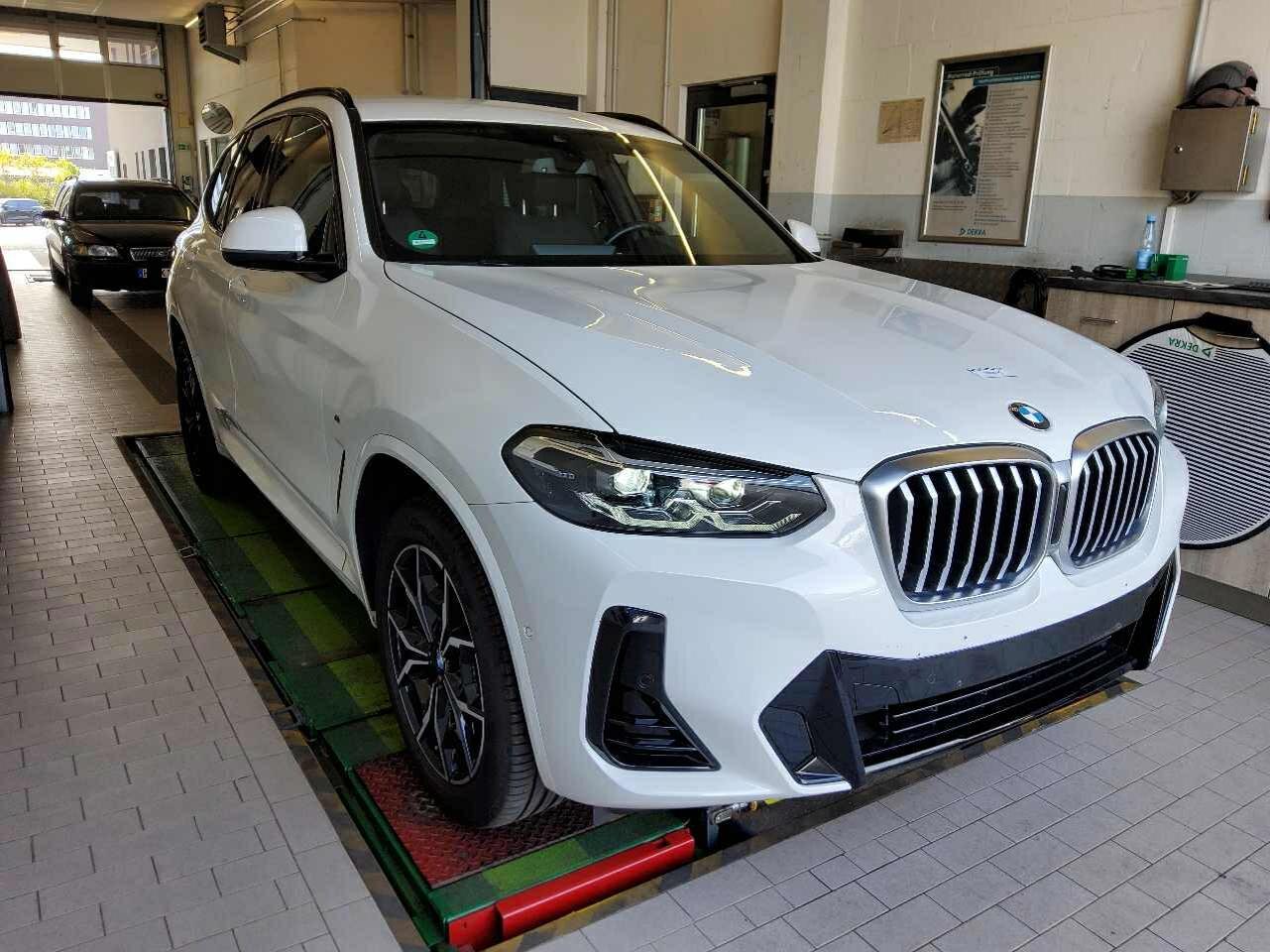 BMW X3 20i