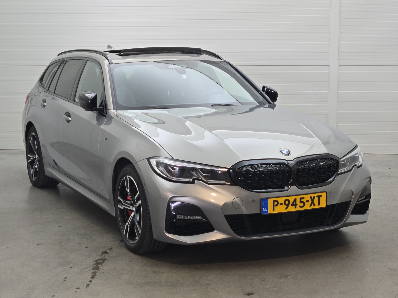 BMW 3 Series Touring 330e High Executive