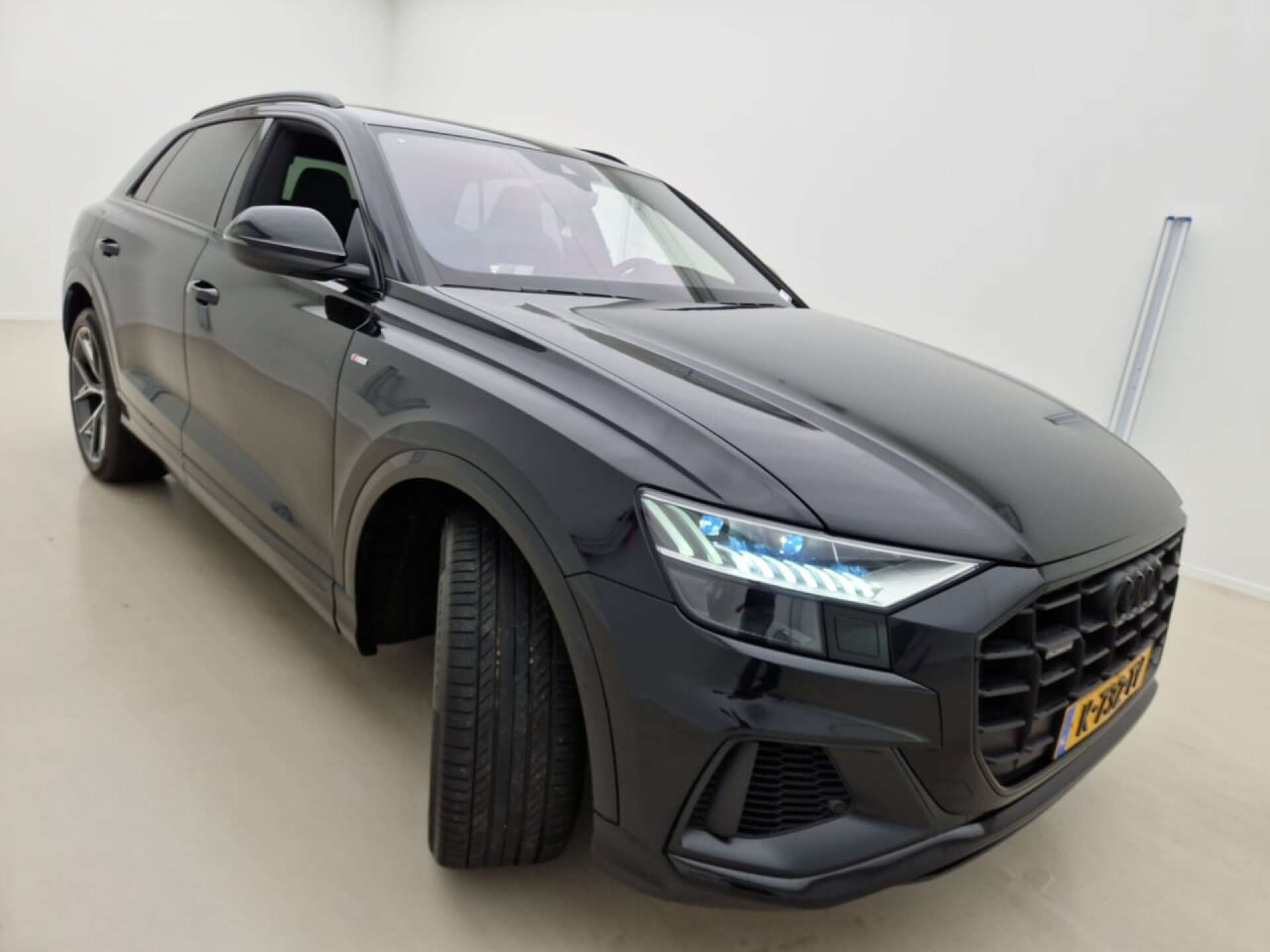 Audi Q8 60 TFSIe Competition