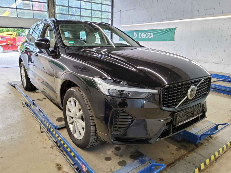 Volvo XC60 B4 Plus Dark