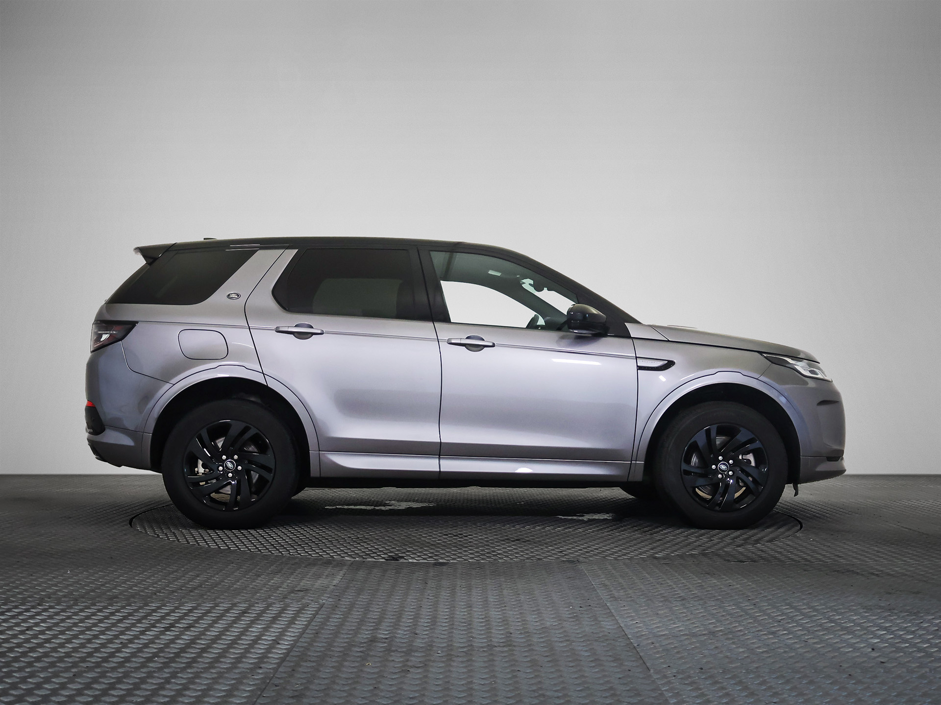 Land Rover Discovery Sport P300e R-Dynamic S