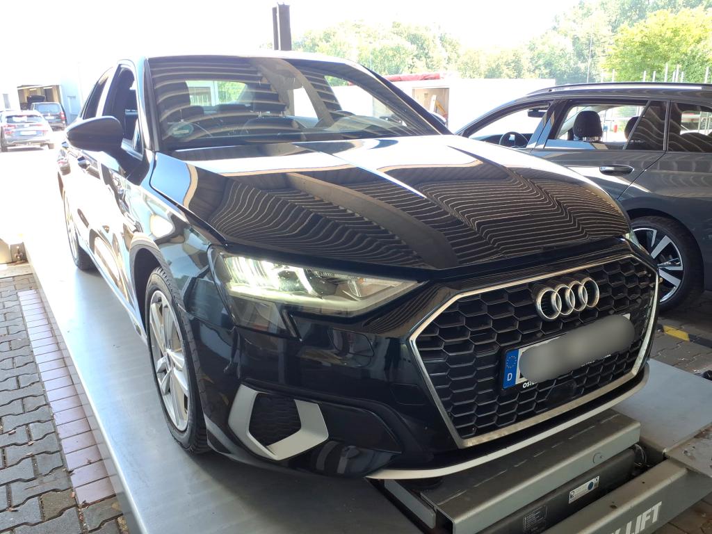 Audi A3 30 TFSI Advanced