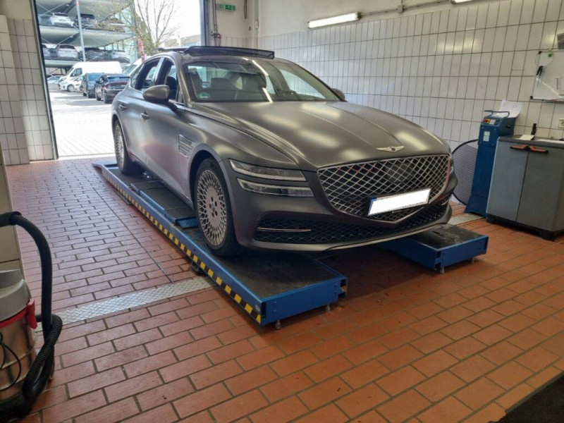 Genesis G80 Sport