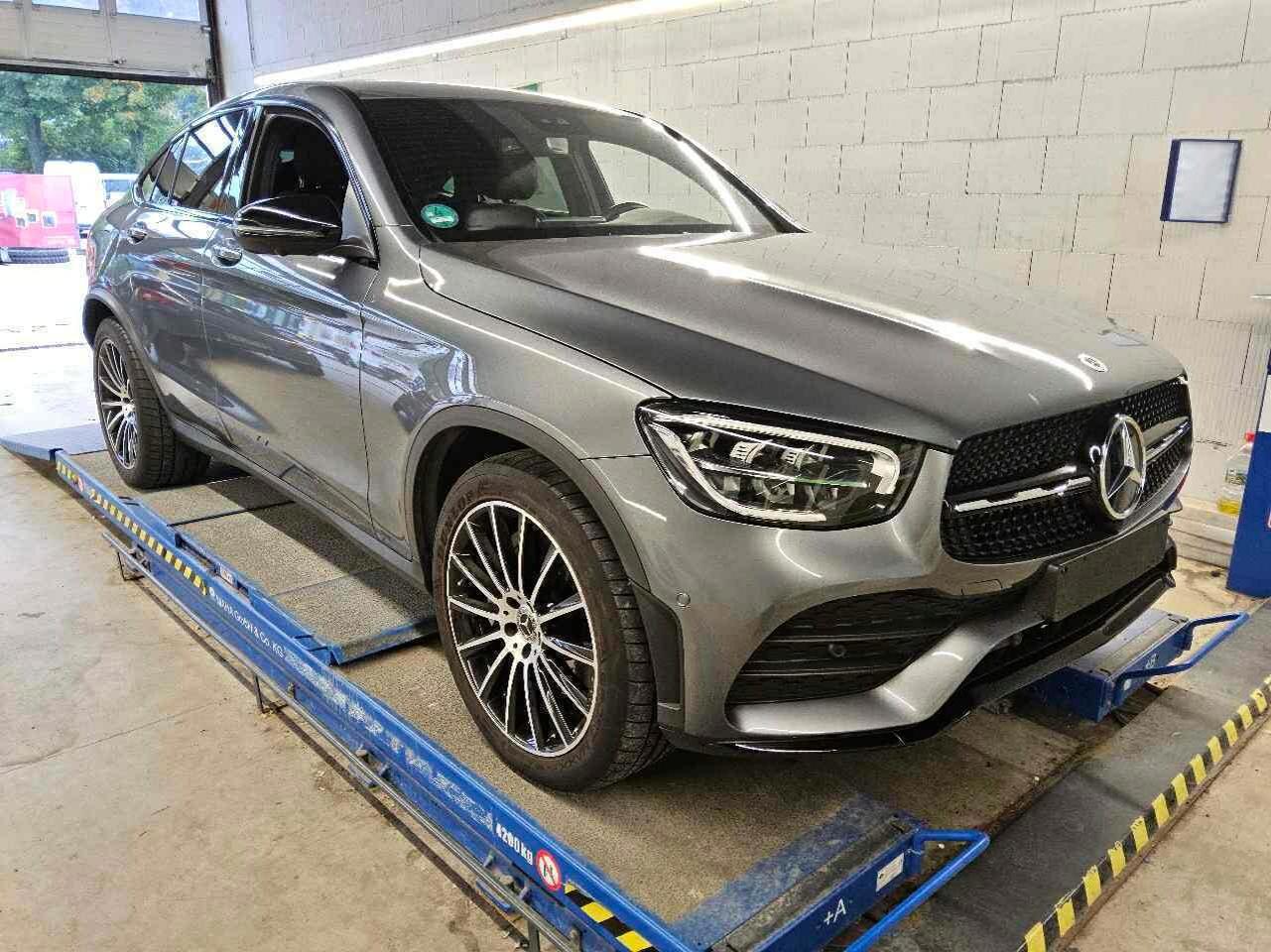 Mercedes-Benz GLC Coupé 200 AMG Line