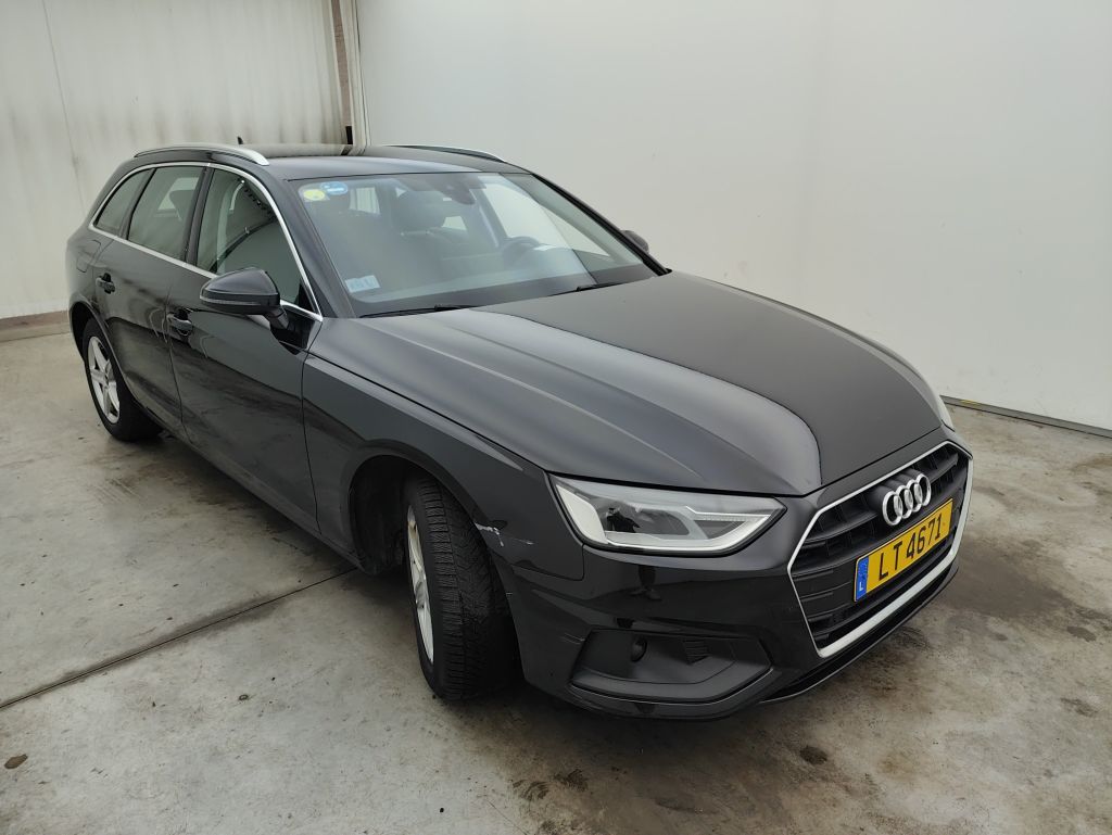 Audi A4 Avant 30 TDI Attraction