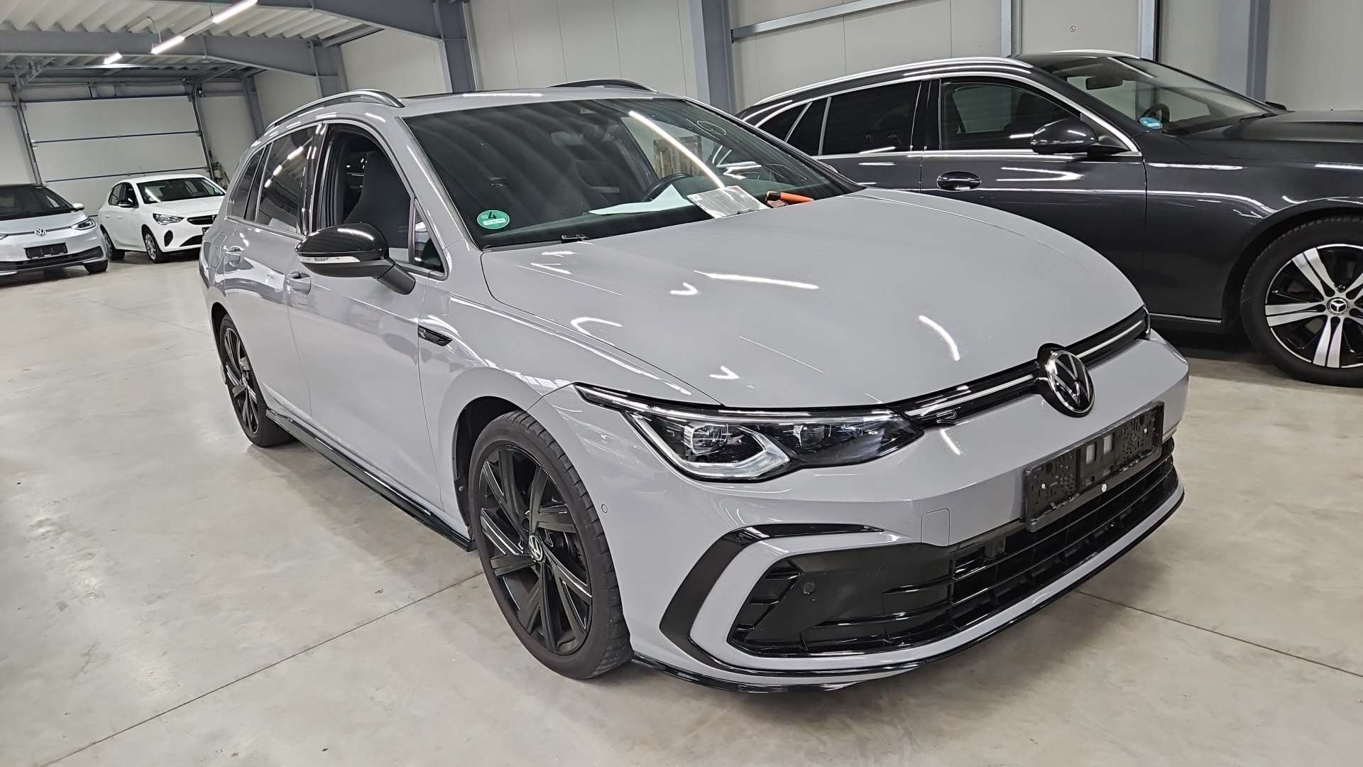Volkswagen Golf Variant 2.0 TDI R-Line