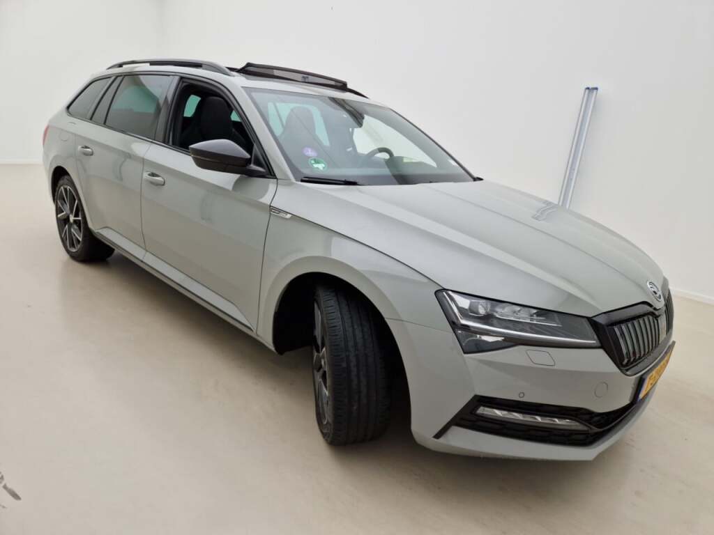 Škoda Superb Combi 1.4 TSI Sportline